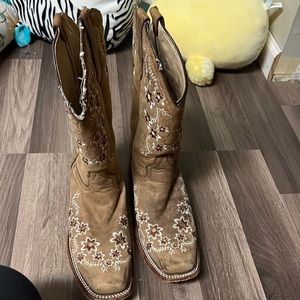 ariat women’s boots